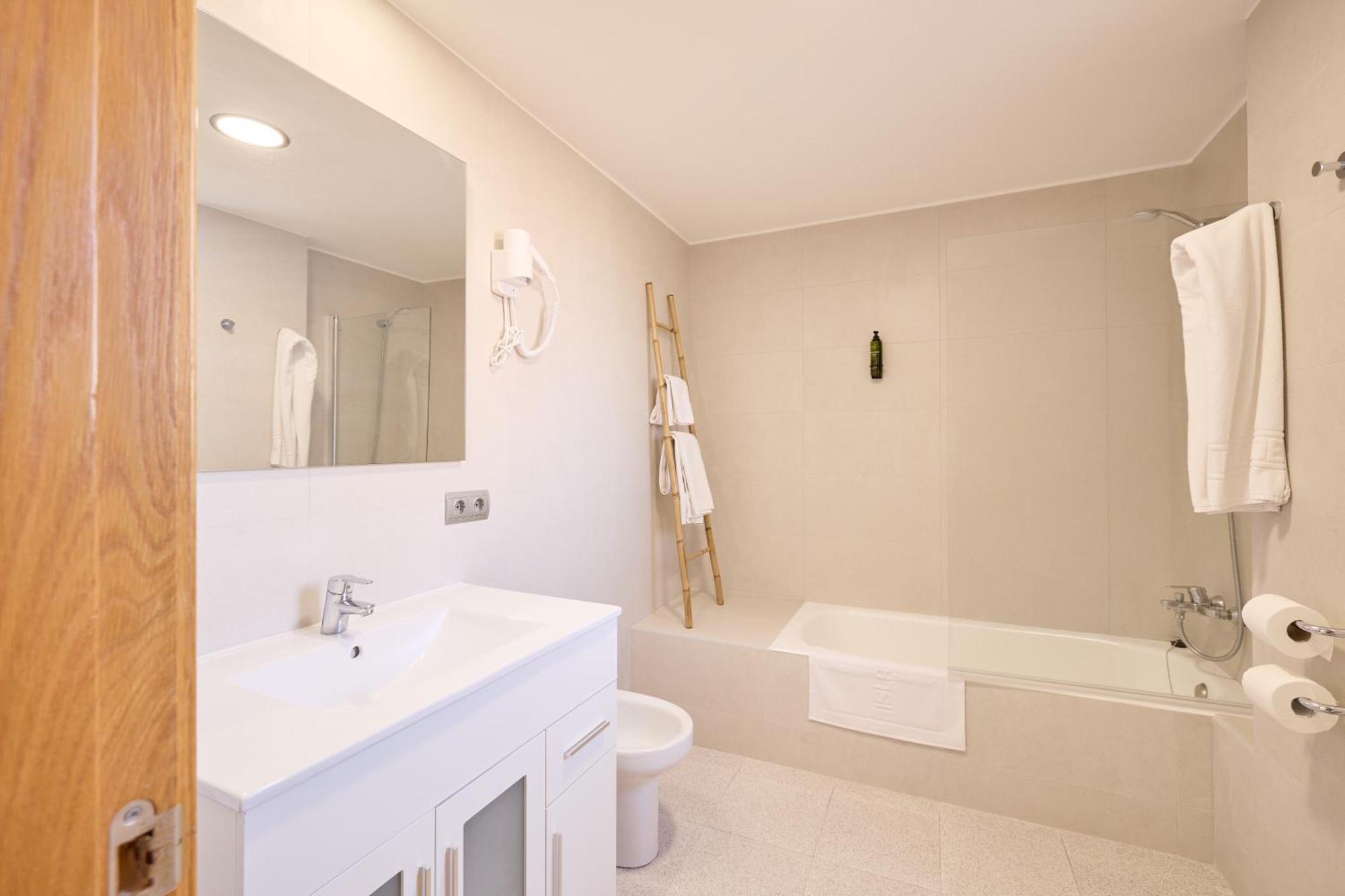 Apartamentos Isla Del Sol กานปาสติยา ภายนอก รูปภาพ